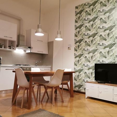 Casetta "Safilu2" 1 Min A Piedi Da M Lodi-Porta Romana Milan Bagian luar foto